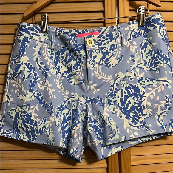 Lilly Pulitzer Shorts - Picture 1 of 3